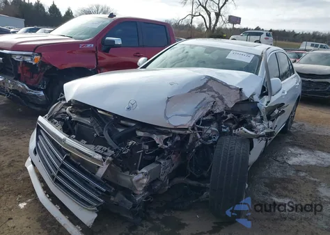 2019 Mercedes-Benz E 300 4Matic from USA, damaged, VIN WDDZF4KB8KA588745